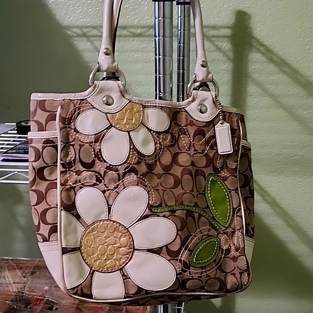 Coach Bleecker floral daisy logo canvas leather bag purse